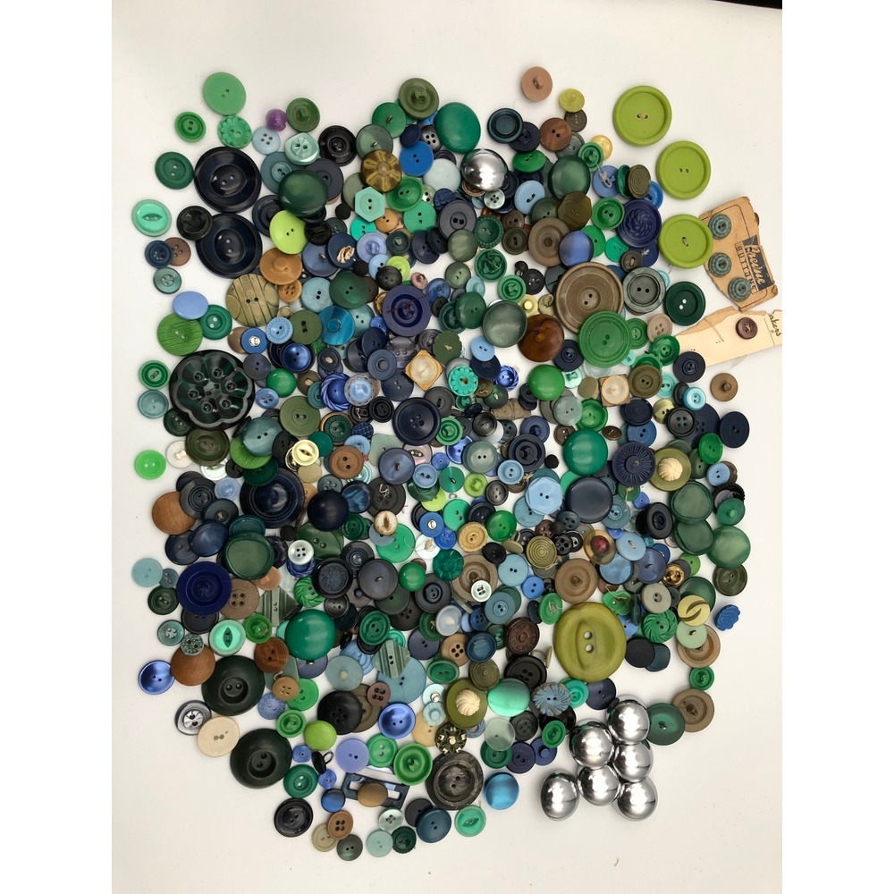 Vintage Mixed Buttons Bulk Lot Green Blue Teal Sewing Crafting Jewelry 1 lb 7 oz